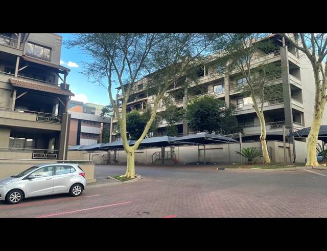 2 BEDROOM APARTMENT FOR SALE IN SANDTON CENTRAL